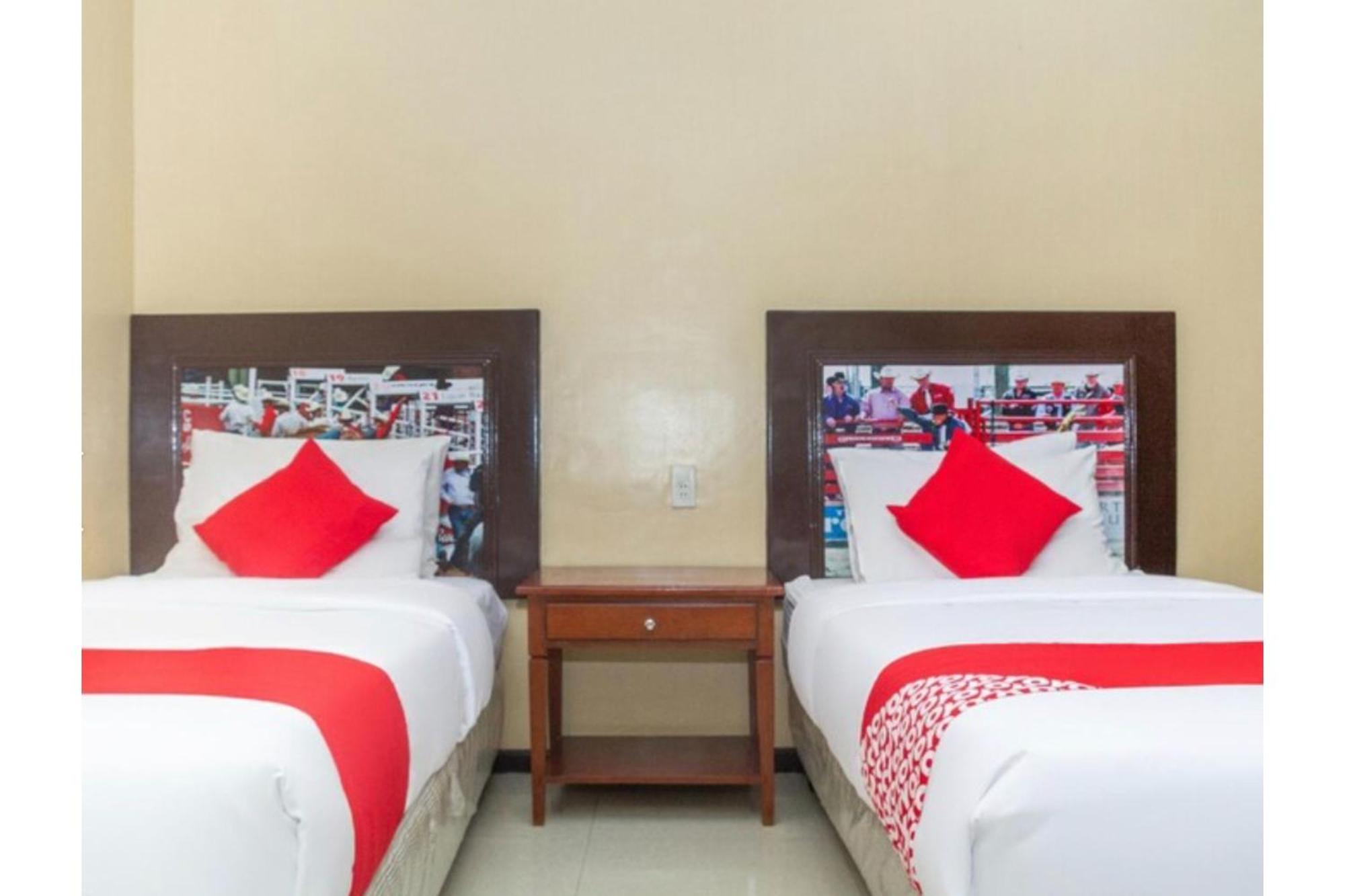 Oyo 133 Jazzy James Country Hotel 2 Davao City 외부 사진