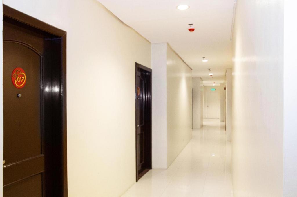 Oyo 133 Jazzy James Country Hotel 2 Davao City 외부 사진