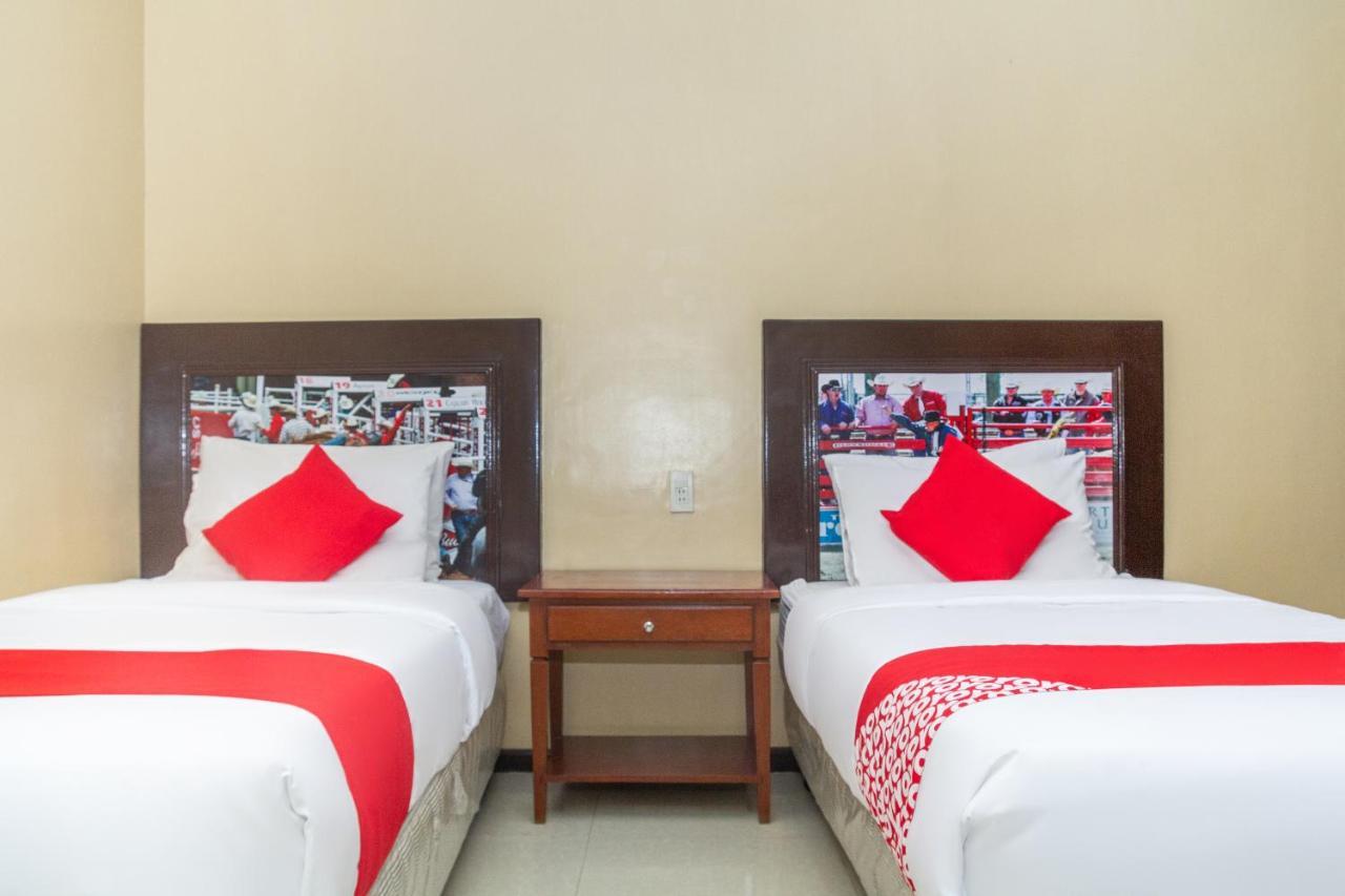 Oyo 133 Jazzy James Country Hotel 2 Davao City 외부 사진